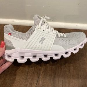 Women's On Cloud 7.5